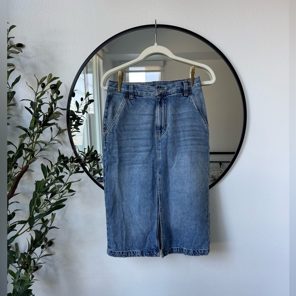 Anthropologie Pilcro Denim Knee Length Skirt, Front Slit, Women’s 2